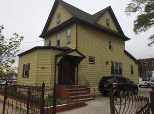 4346 Burling St, Flushing, NY 11355