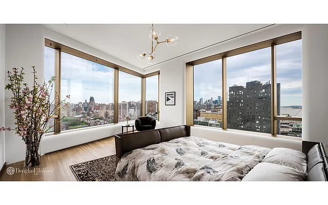 Rented by Douglas Elliman | media 25