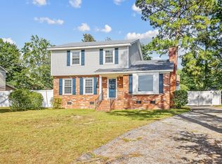 3617 Lakeshore Dr, Hope Mills, NC 28348