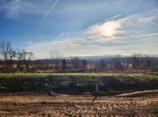 4057 Hanover Dr #24, Deforest, WI 53532