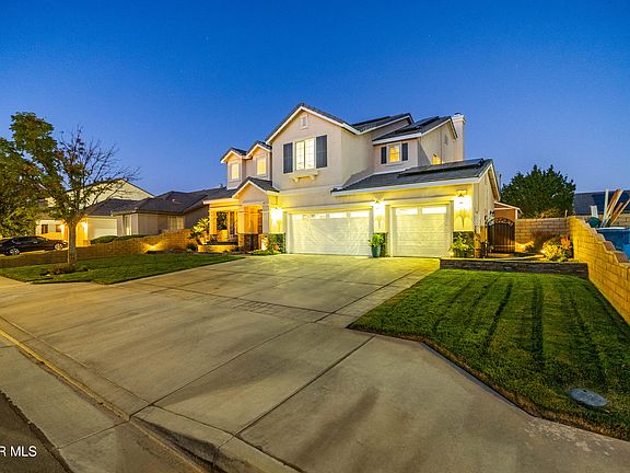 3rd image of 44856 Mariposa Dr
