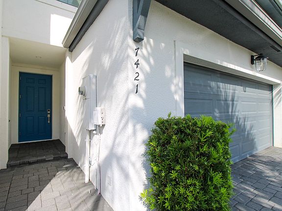 2nd image of 7421 Rockefeller Dr