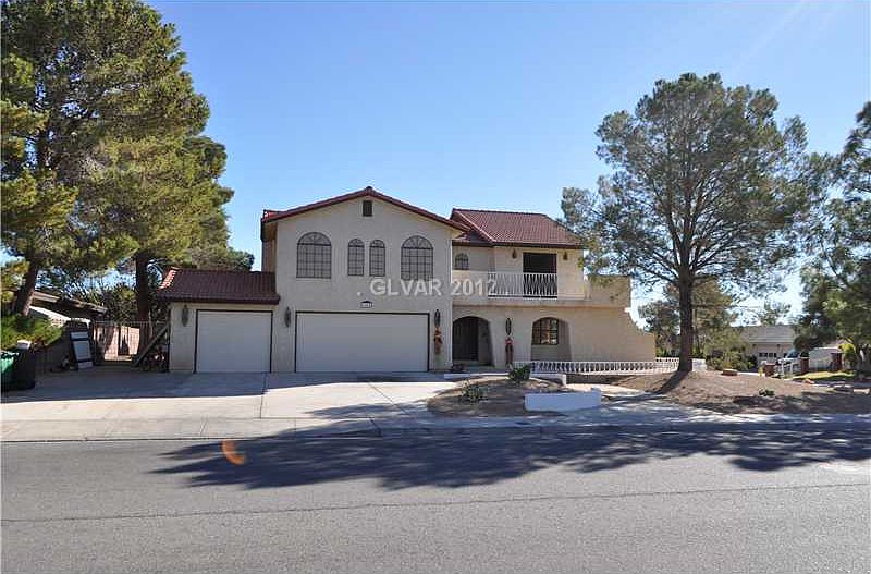 1st image of 1555 Sandra Dr