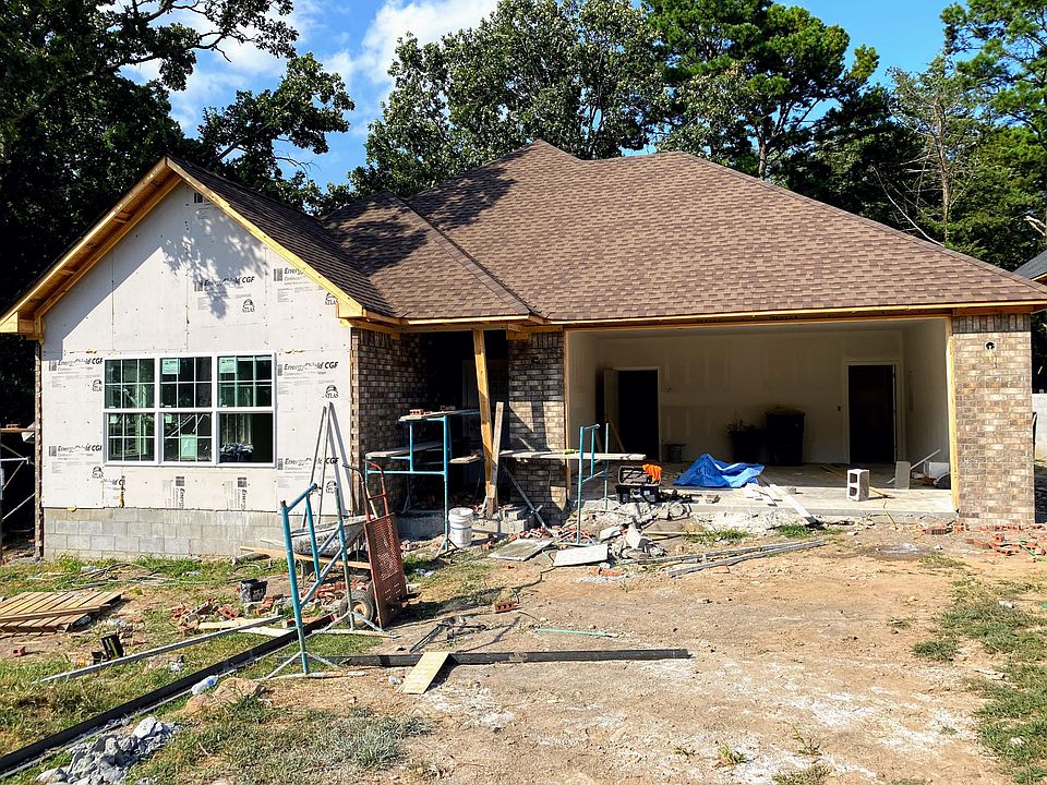 1st image of 131 Hudson Cir