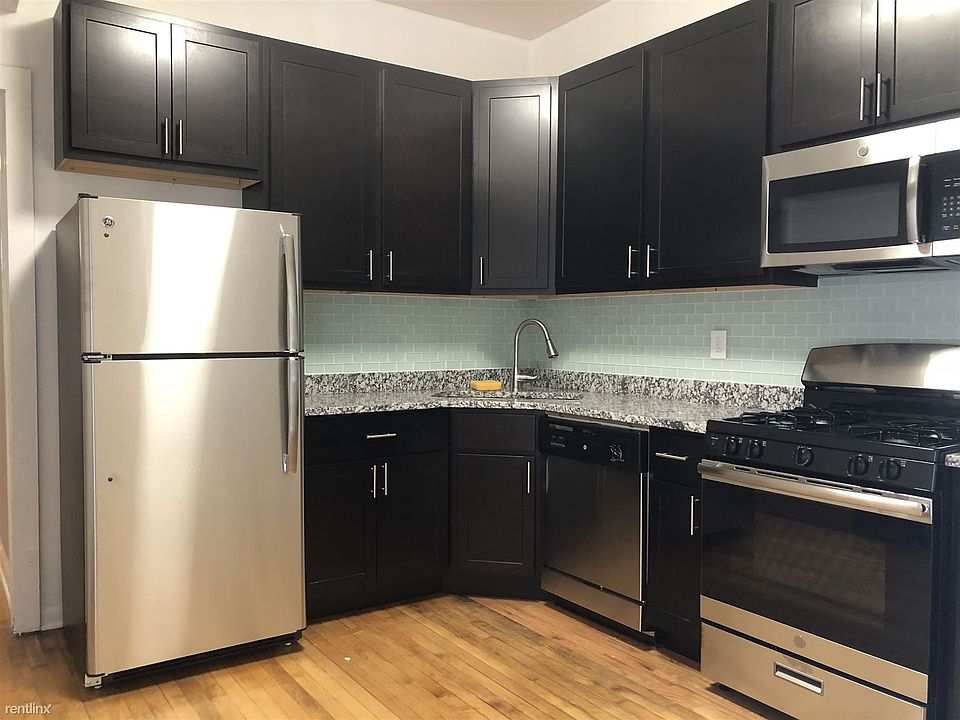 1st image of 2717 W Schubert Ave