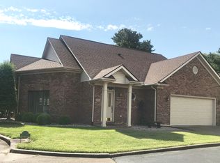 886 Live Oak Pl, Owensboro, KY 42303