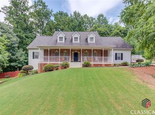 1017 City Market St, Hoschton, GA 30548