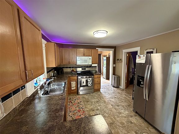 3rd image of 1201 E Kirkwood Ave