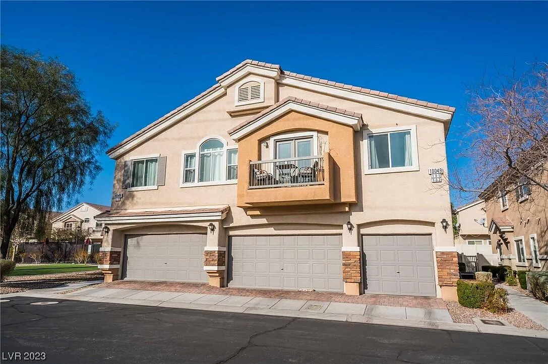 3 bed, 1670 sqft, $2,400 — Photo 1