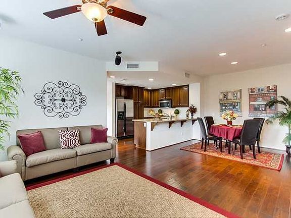 3rd image of 17011 Calle Trevino Unit 1