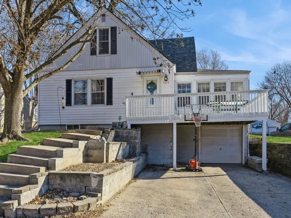 525 16th St, West Des Moines, IA 50265