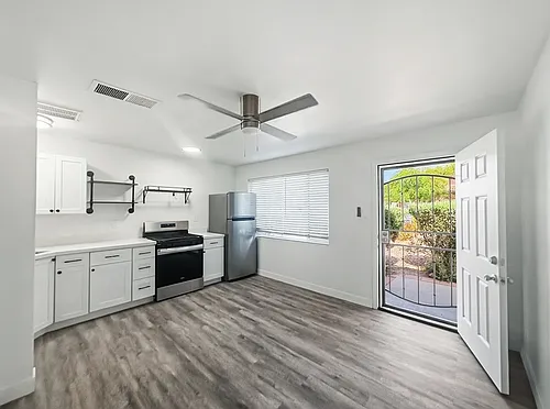 3636 E Verde Ln #7 Photo 1