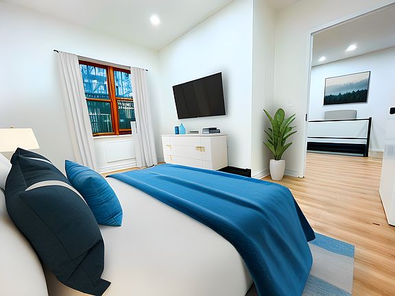 4th image of 234 E 3rd St #1G