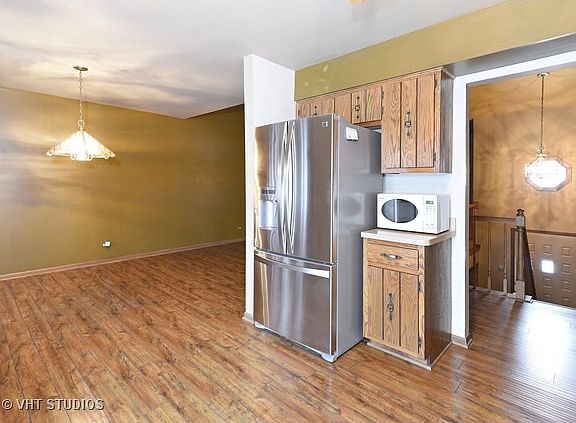 5th image of 16220 Oak Ave