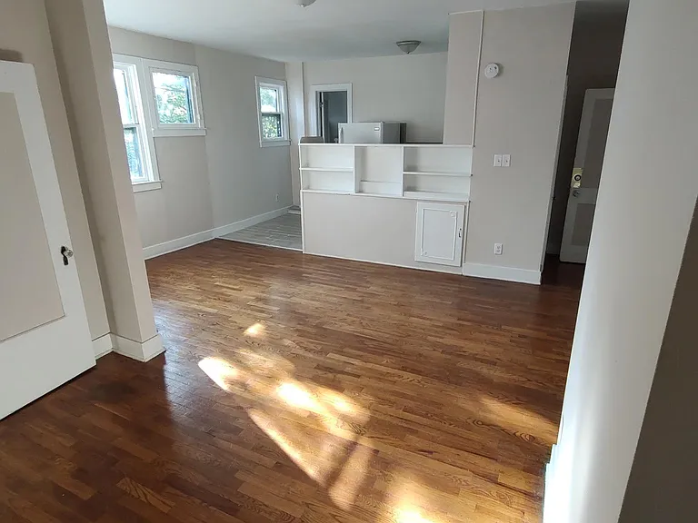 299 Capital Ave NE #C1 — Photo 4
