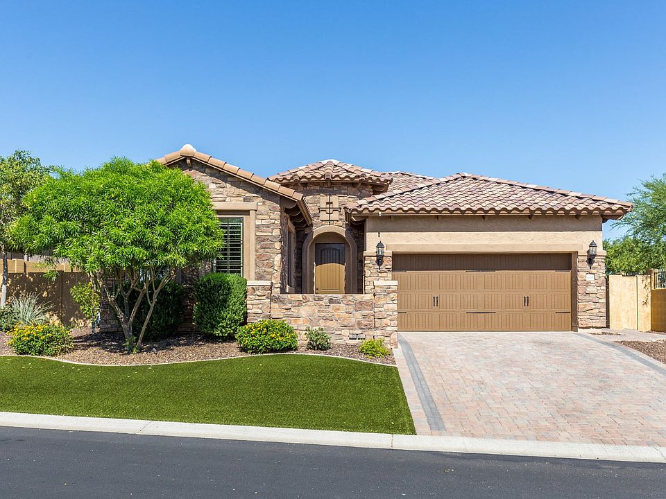 1639 N Atwood Cir