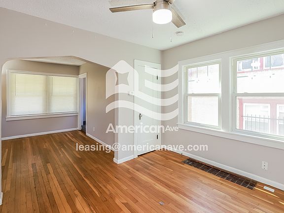4-Dining Room