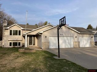 3637 Kolstad Rd, Eagan, MN 55123