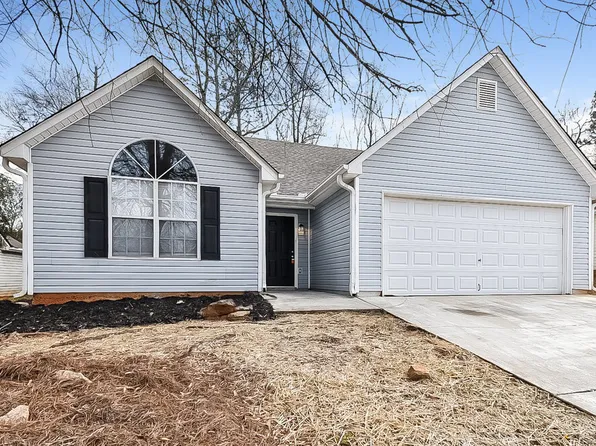 322 Fallview Dr, McDonough, GA 30253