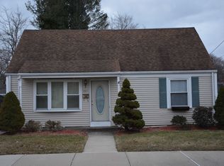 227 London Ave, Pawtucket, RI 02861