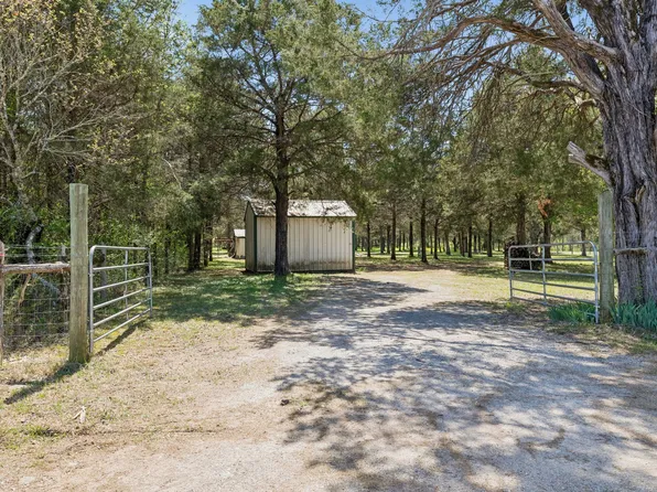 160 Osteen Ln, Chapel Hill, TN 37034