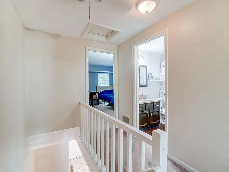 8064 Hetz Dr — Photo 22