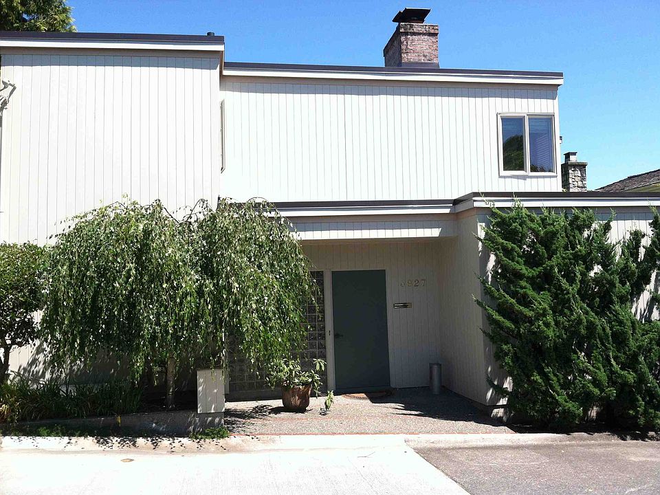 1st image of 3927 NE Belvoir Pl