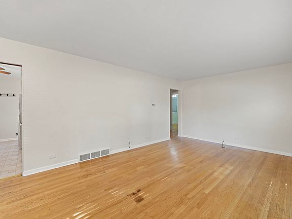 4th image of 1205 S Cora St