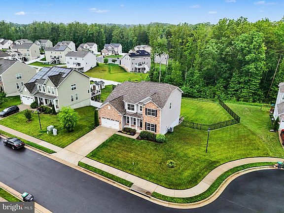 4th image of 119 Old Oaks Ct