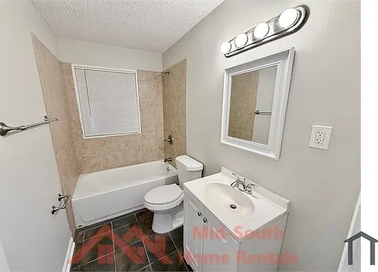 3205 Madewell St — Photo 8