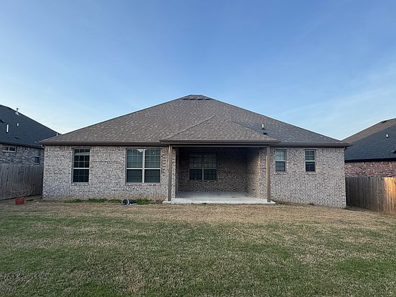2nd image of 740 Harbison St