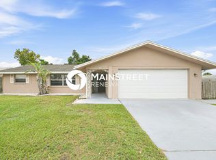 9400 Glen Moor Ln, Port Richey, FL 34668