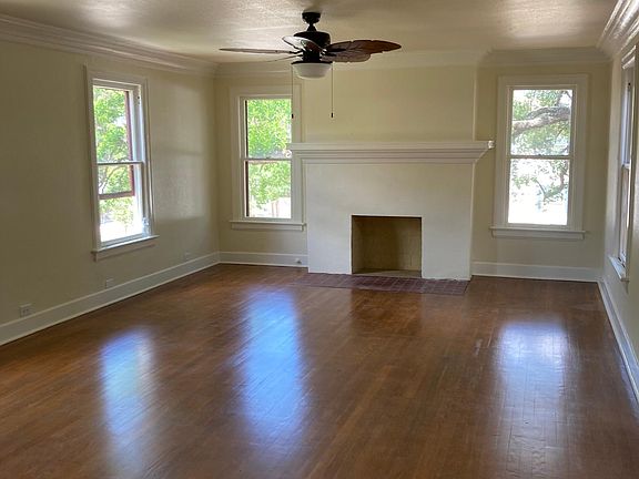 4th image of 136 E Norwood Ct #2