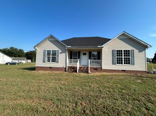 82 Saddleford Dr, Fayetteville, TN 37334