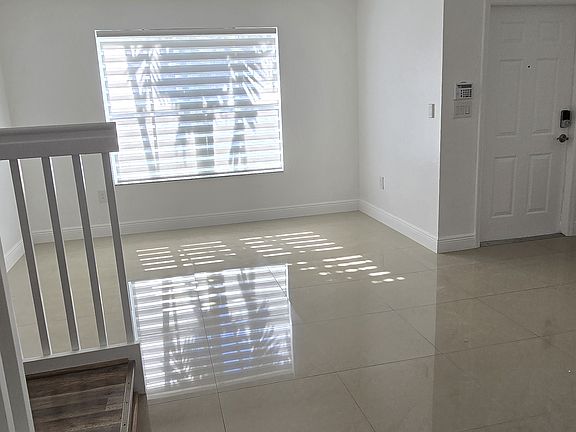 3rd image of 12881 SW 30th St #116