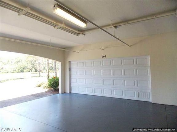 5th image of 4884 Hampshire Ct APT 301