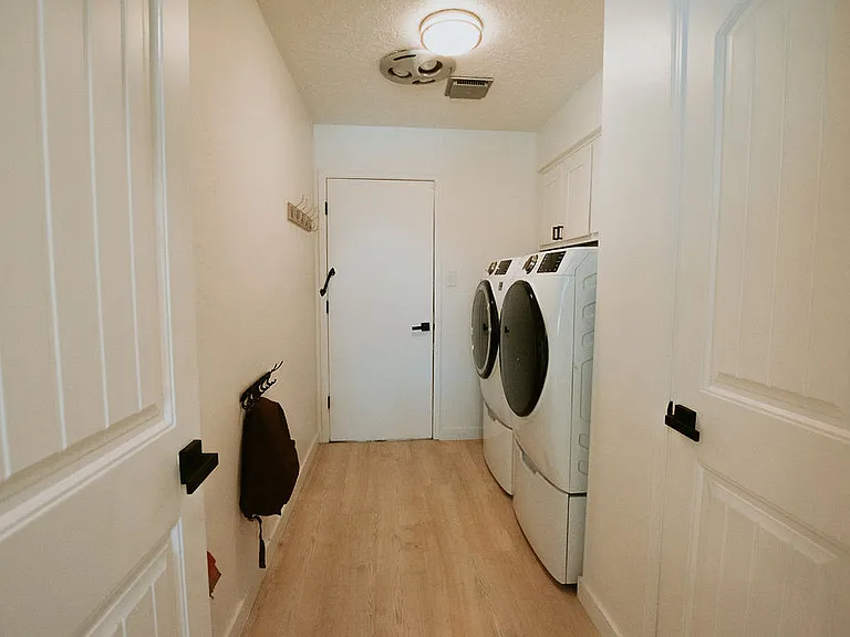 9514 Avenida Del Oso NE — Photo 20
