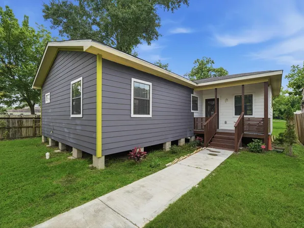 6731 Couch St, Houston, TX 77091