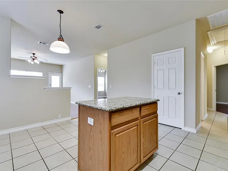 20817 Silverbell Ln — Photo 9