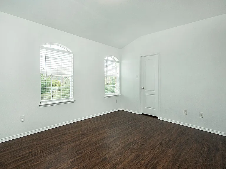 917 Swan Ridge Dr — Photo 11