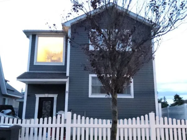 1818 Cross Bay Blvd, Far Rockaway, NY 11693