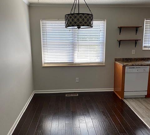 3rd image of 7316 Deane Hill Dr