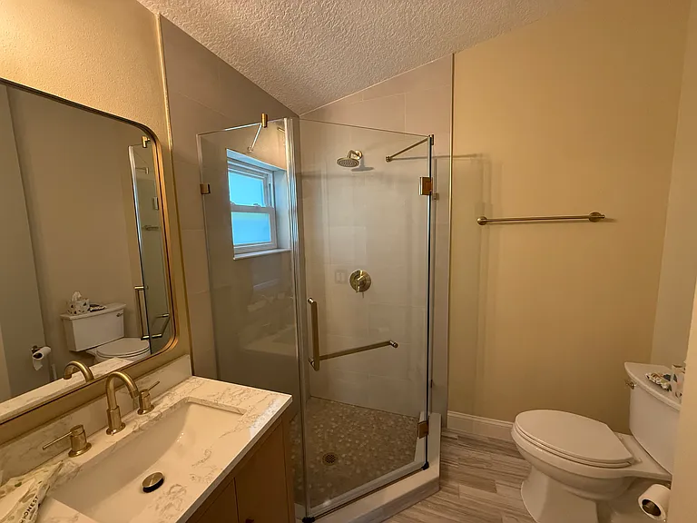 2700 Alicia Ln — Photo 5