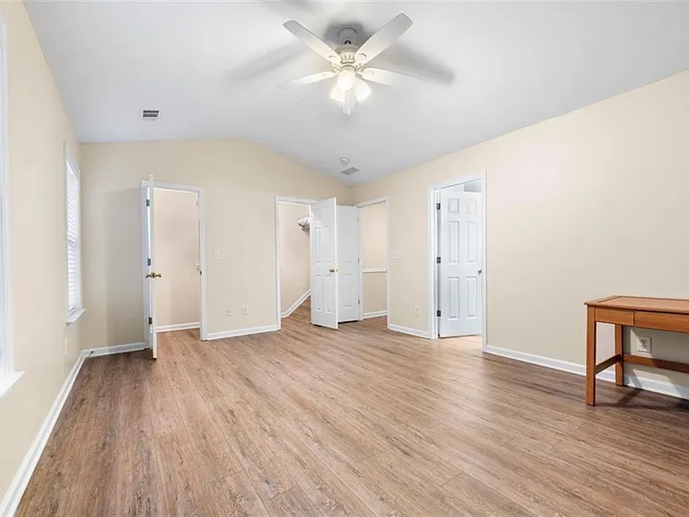 3944 Howell Park Rd — Photo 26