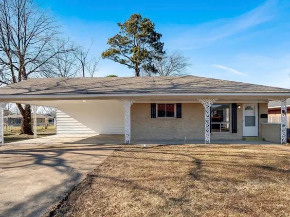 911 NW 5th St, Walnut Ridge, AR 72476