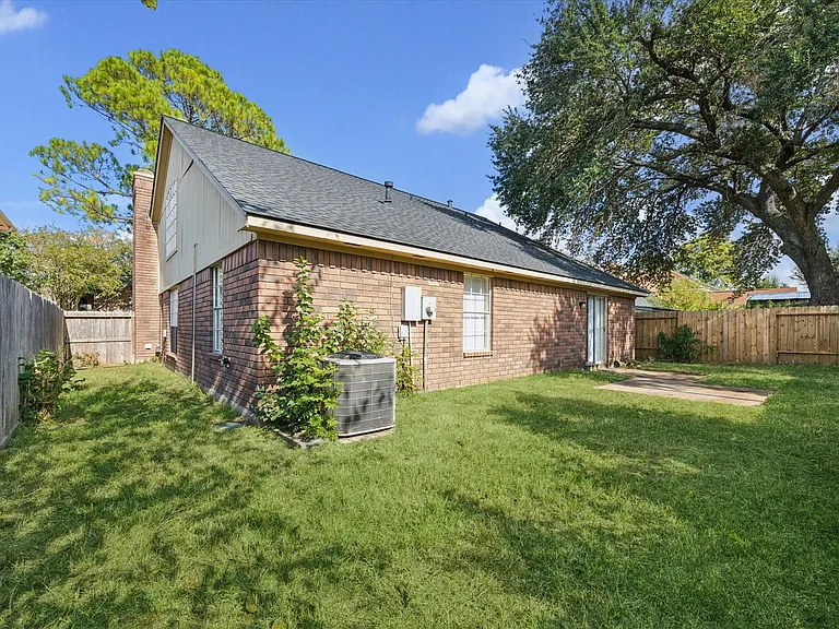 5715 S Magazine Cir — Photo 25