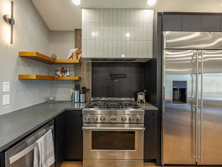 8784 S Russell Park Rd — Photo 18
