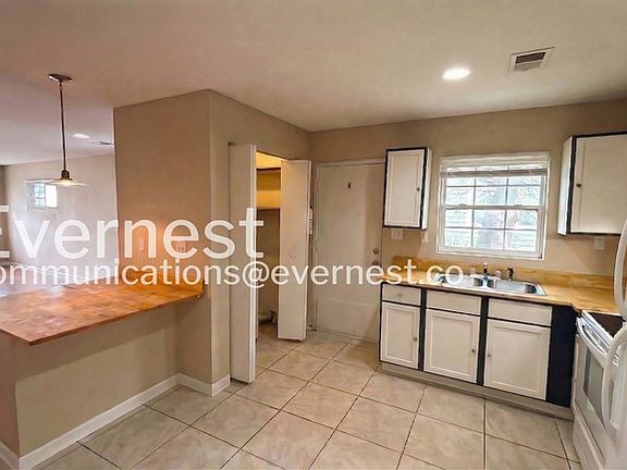 3rd image of 1525 Kirby Ave