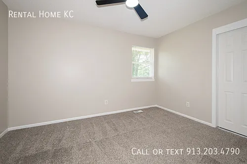 16413 W 123rd St — Photo 15