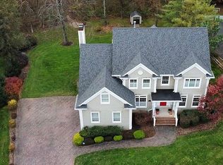 27 Everson Pl, Basking Ridge, NJ 07920